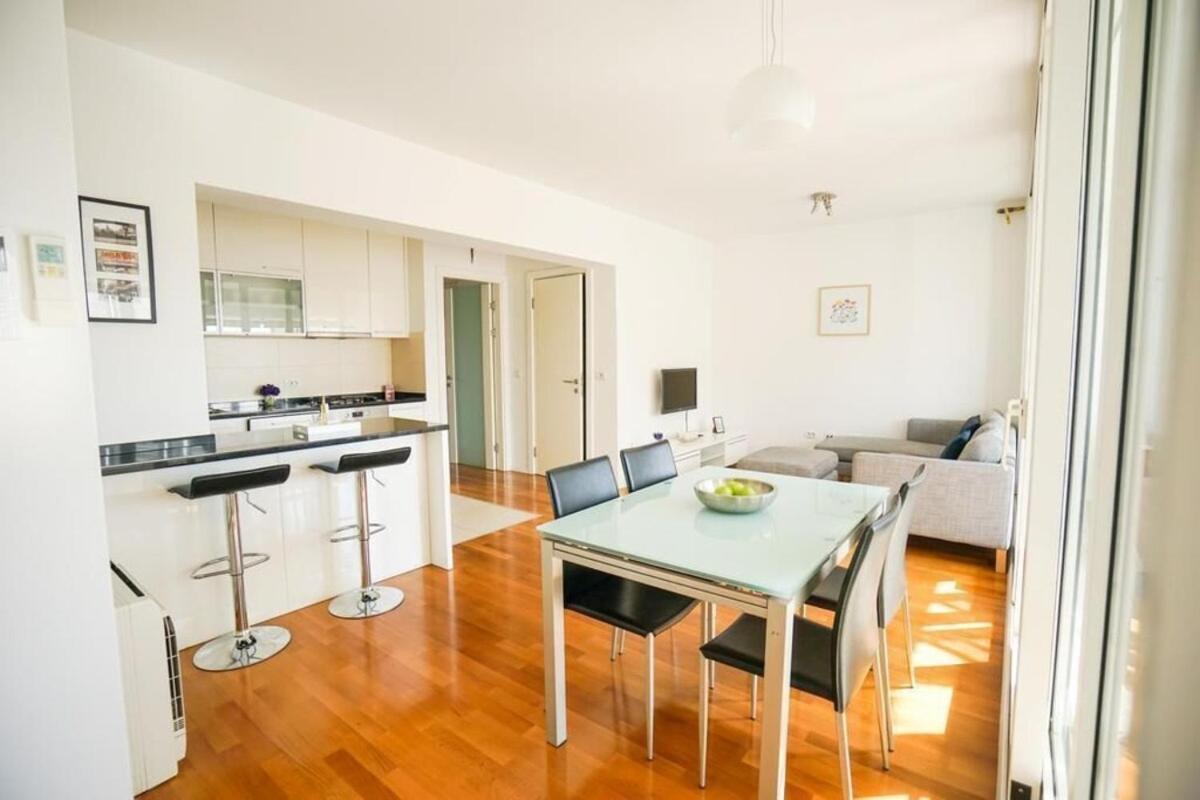 Apartment Zara White Esterno foto
